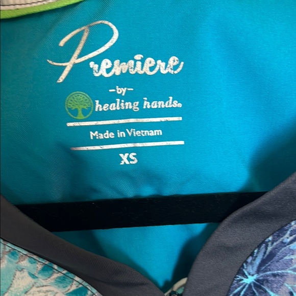 Premier Fitted Blue and Black Scrub Top - Picture 2 of 4